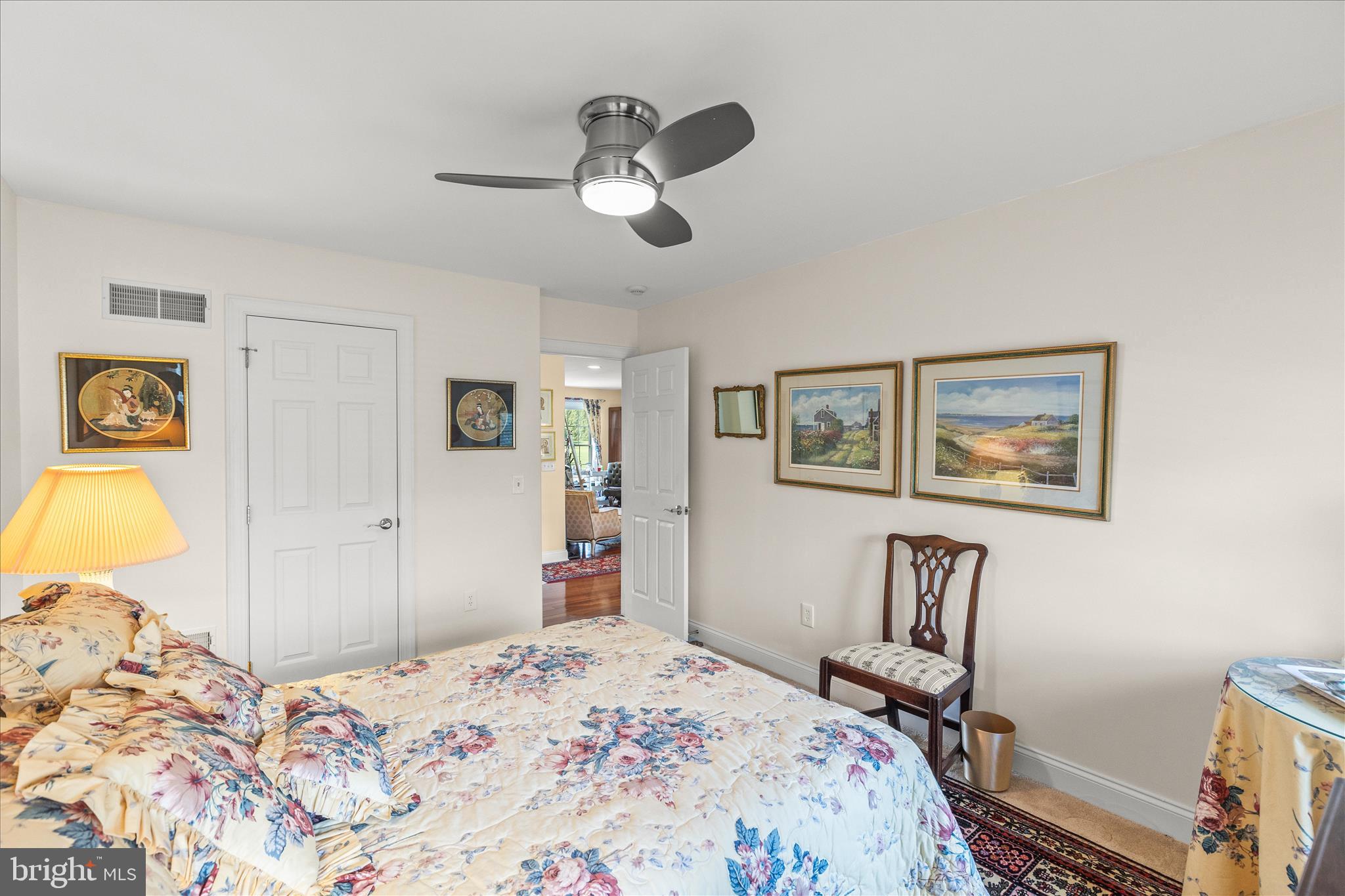 THORNHILL - Residential