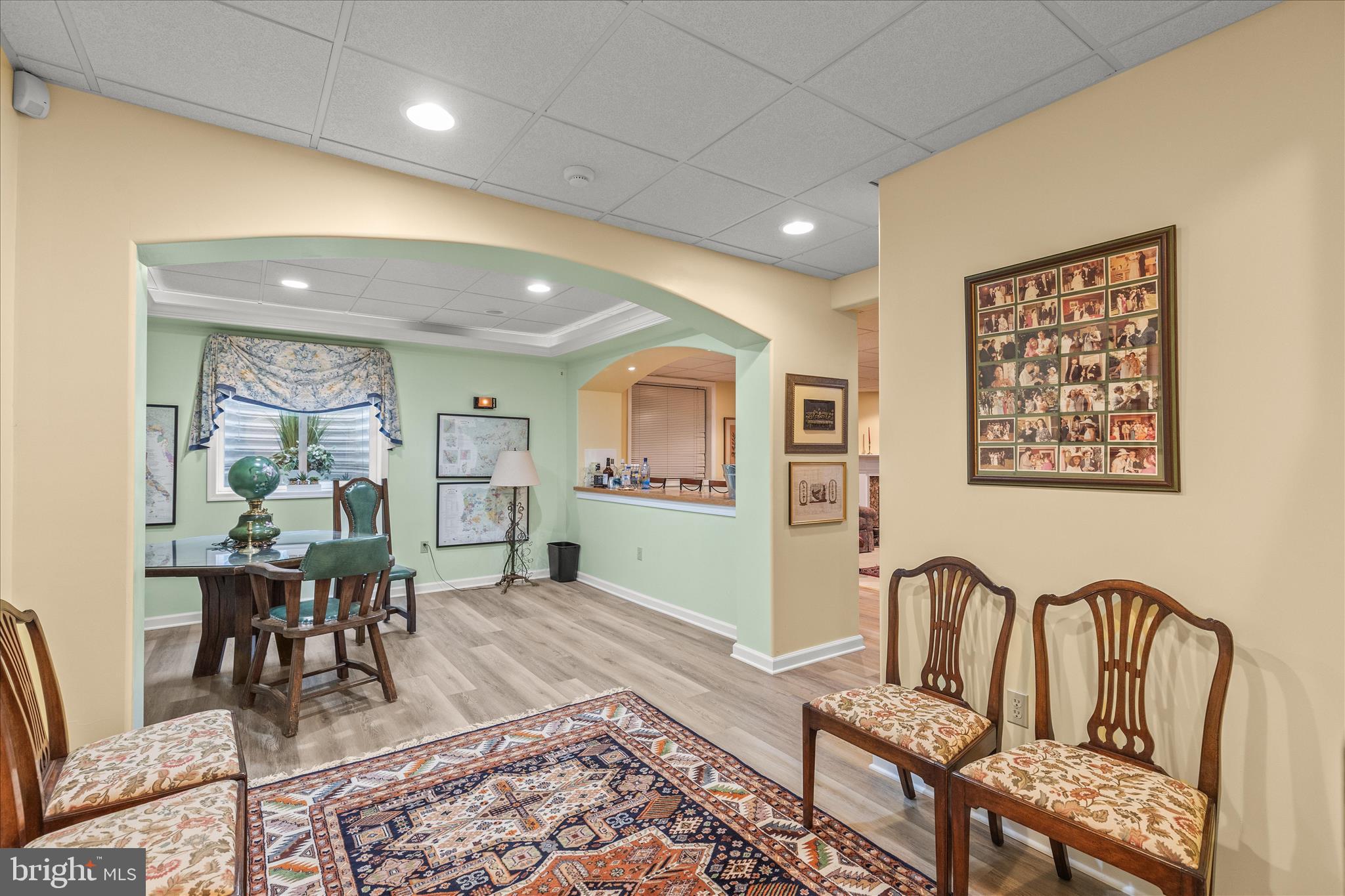 THORNHILL - Residential