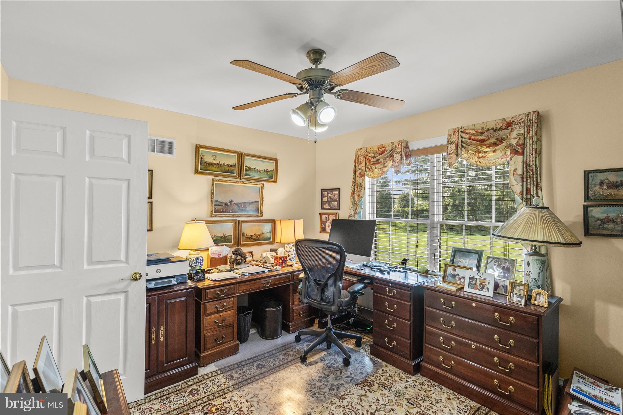 THORNHILL - Residential