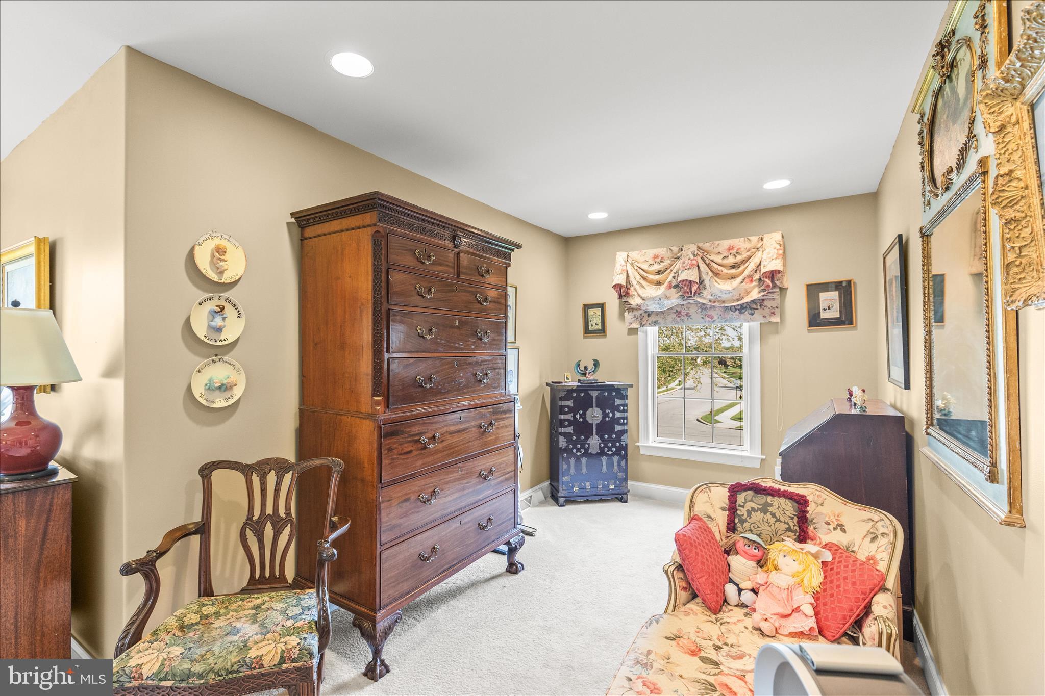 THORNHILL - Residential