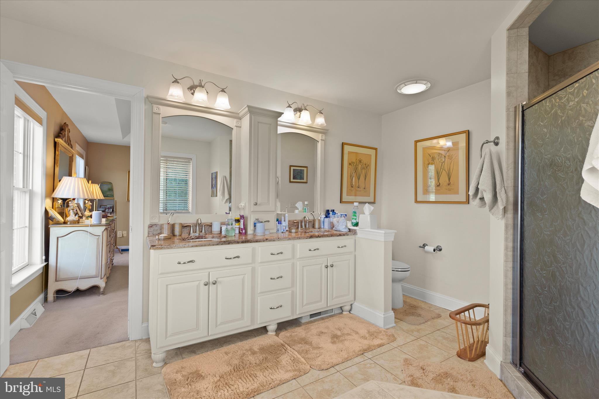 THORNHILL - Residential