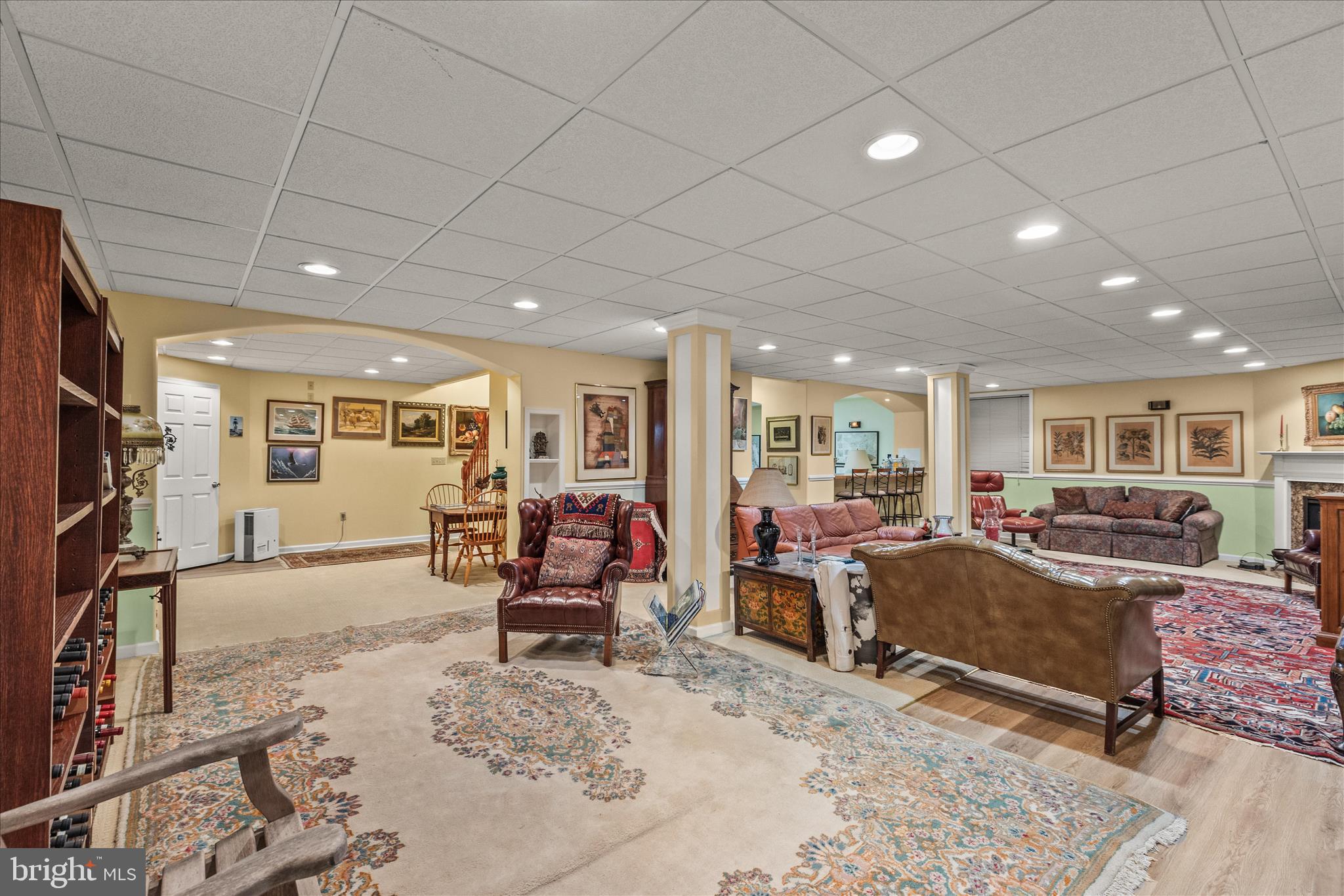 THORNHILL - Residential