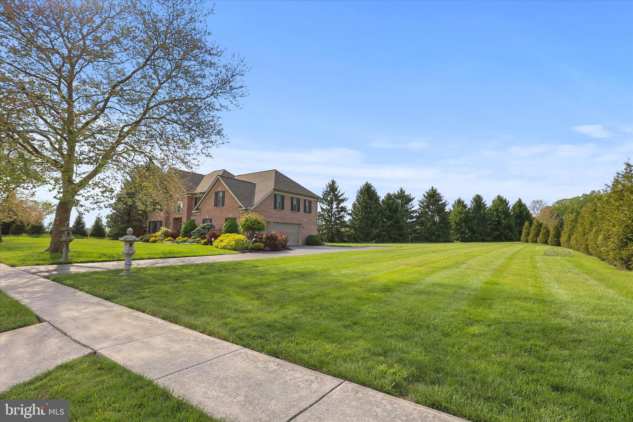 THORNHILL - Residential