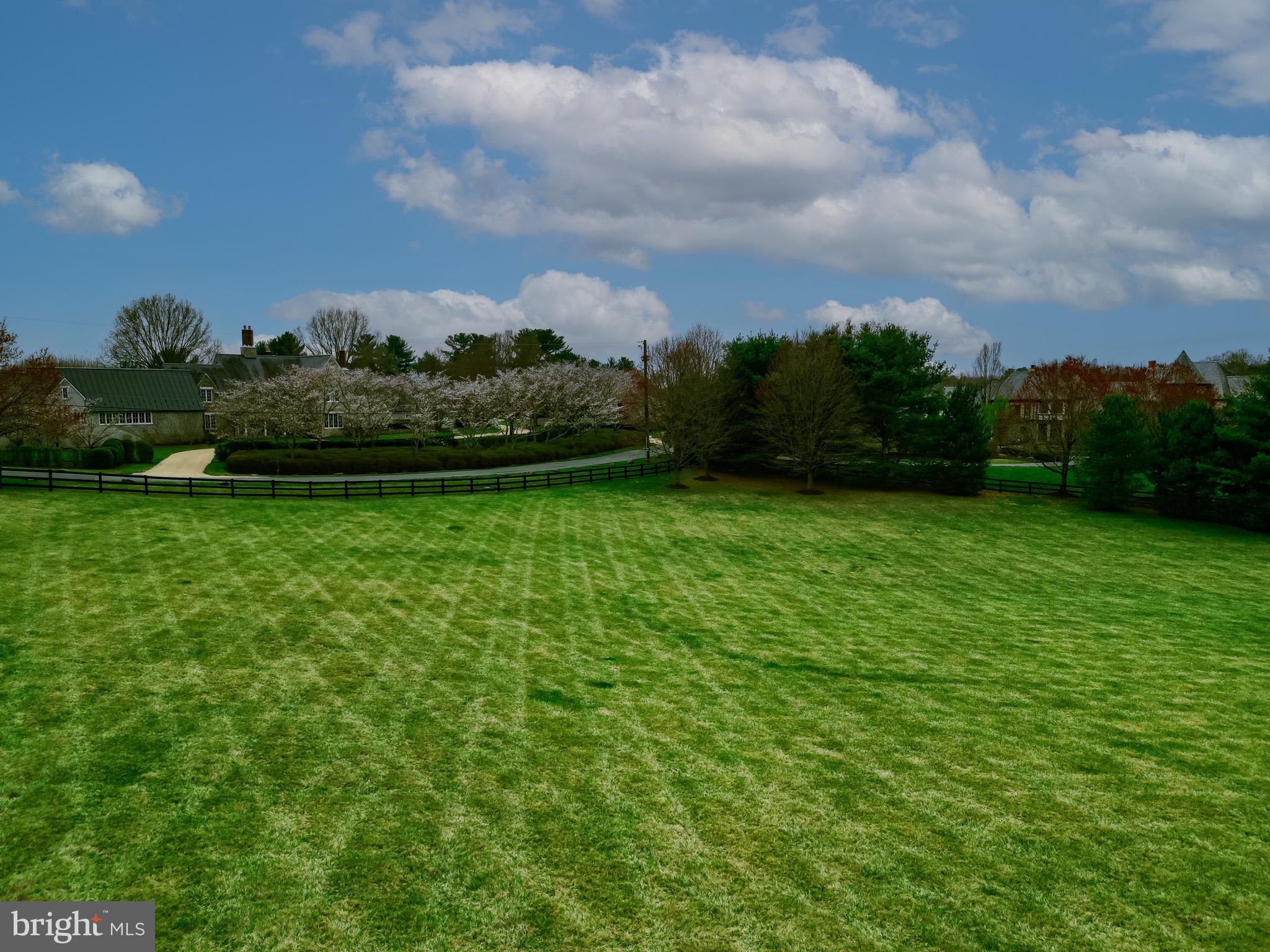 POTOMAC OUTSIDE - Residential