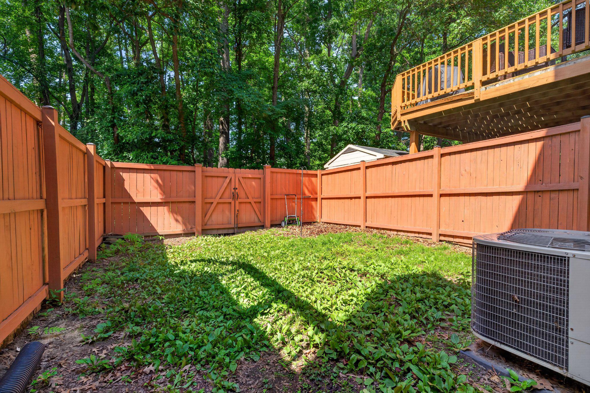 SEVEN OAKS - Residential