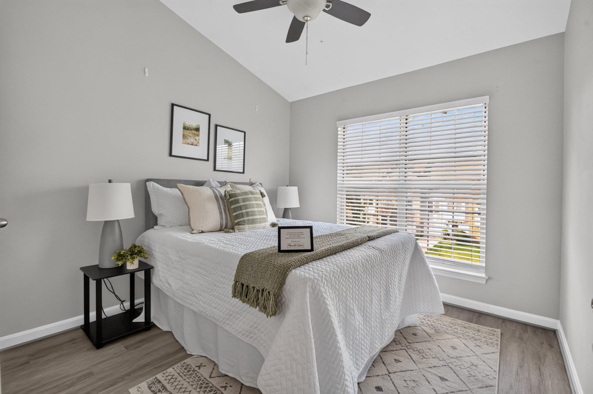 SEVEN OAKS - Residential