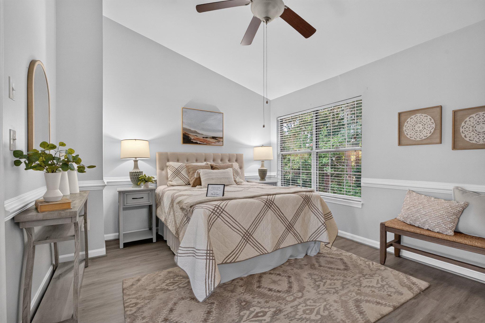 SEVEN OAKS - Residential