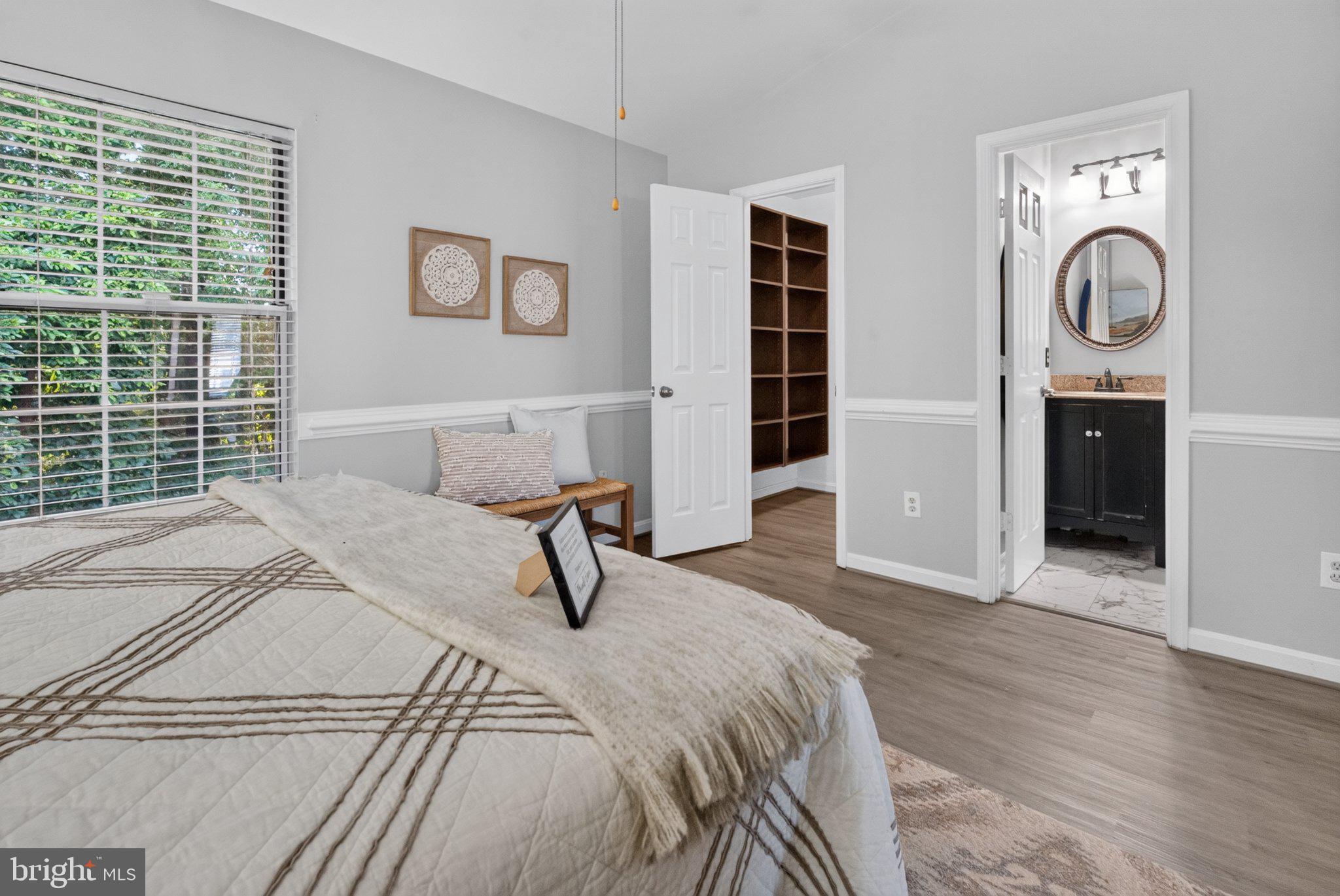 SEVEN OAKS - Residential