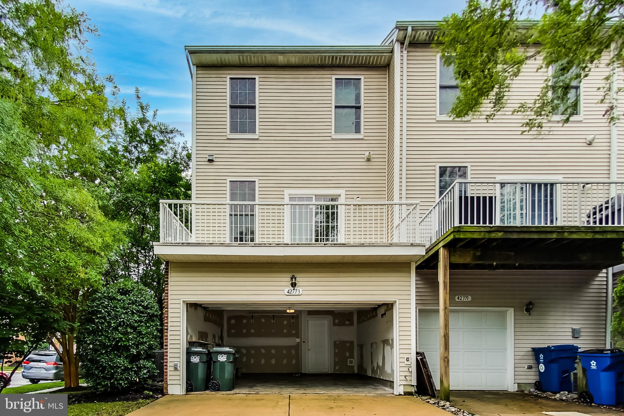 AMBERLEA AT SOUTH RIDING - Residential