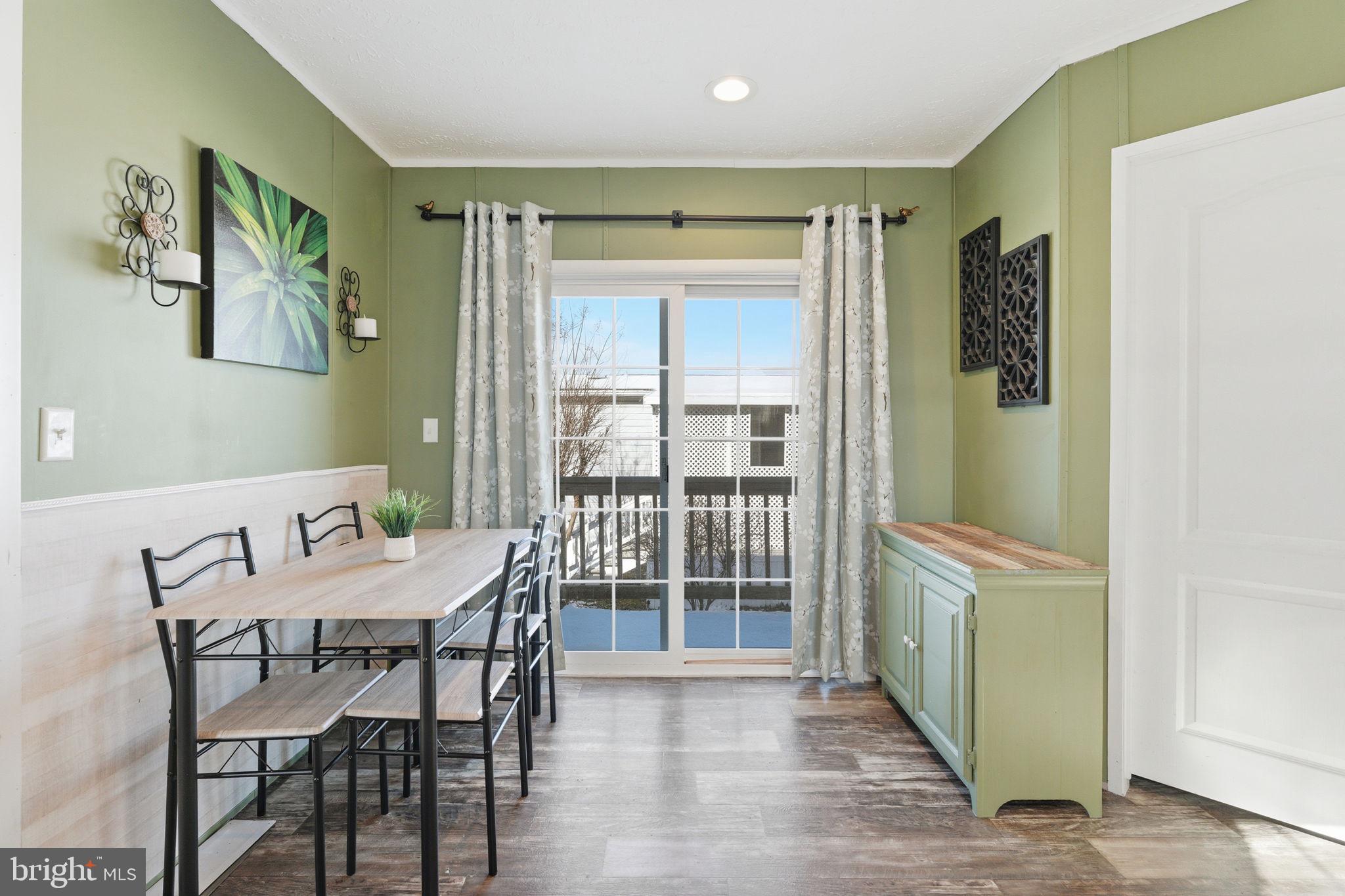 MURRAY MANOR II - Residential
