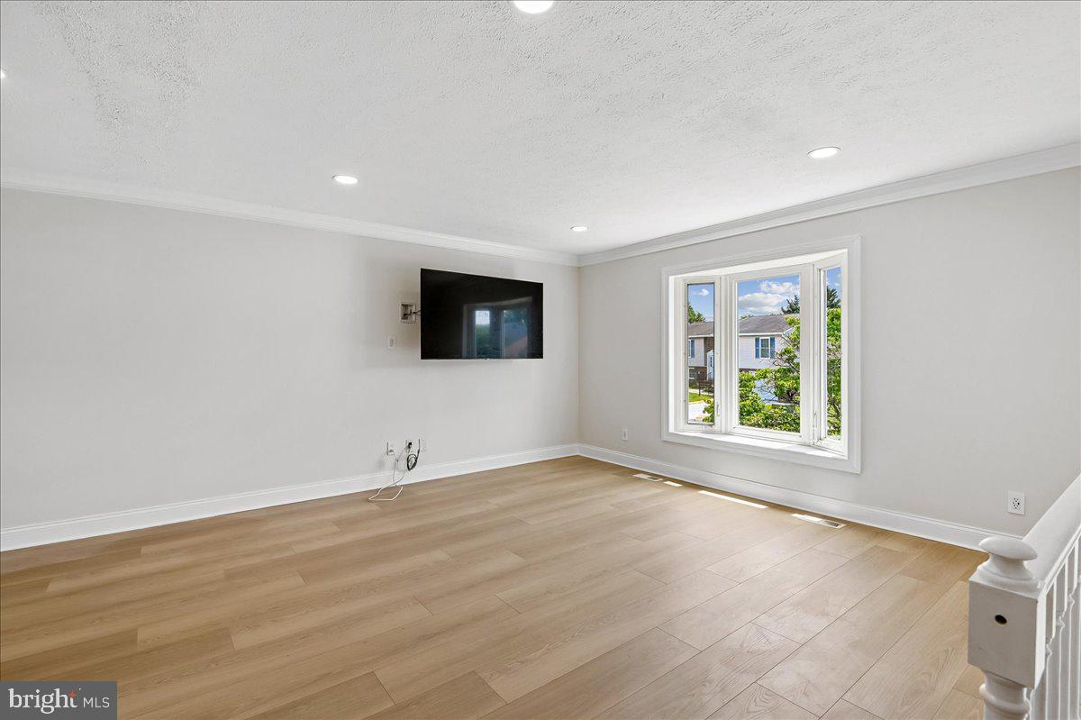 OAKHURST - Residential