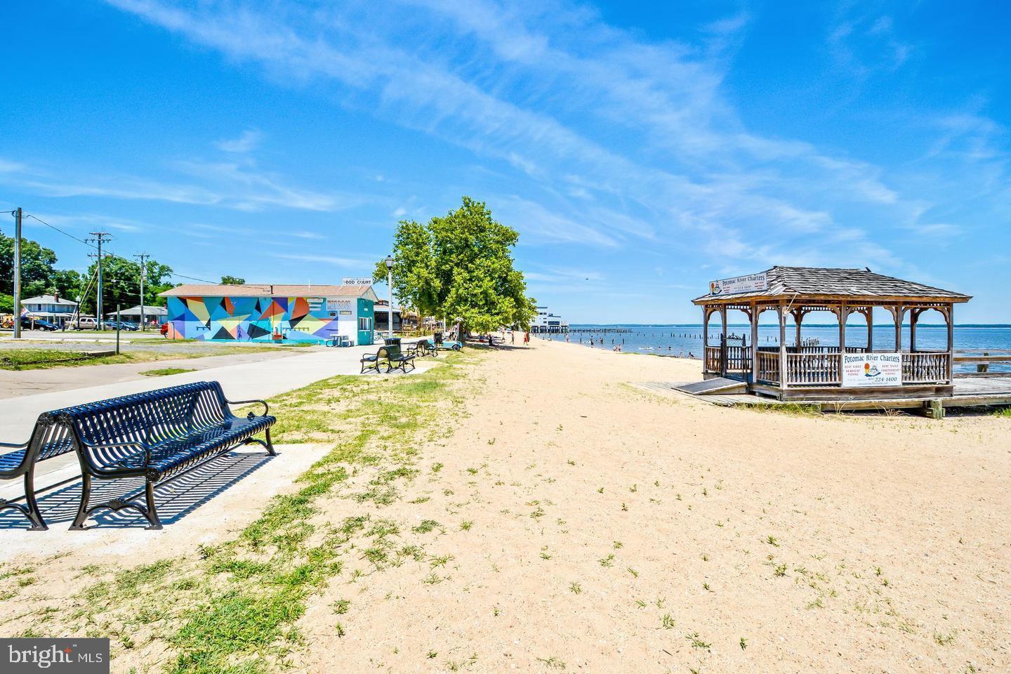 WESTMORELAND SHORES - Residential