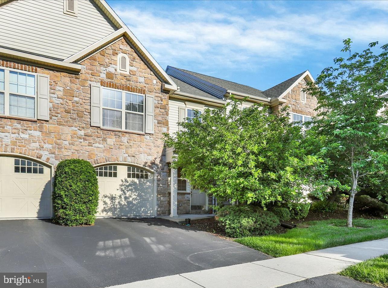 WINDING HILLS - Residential