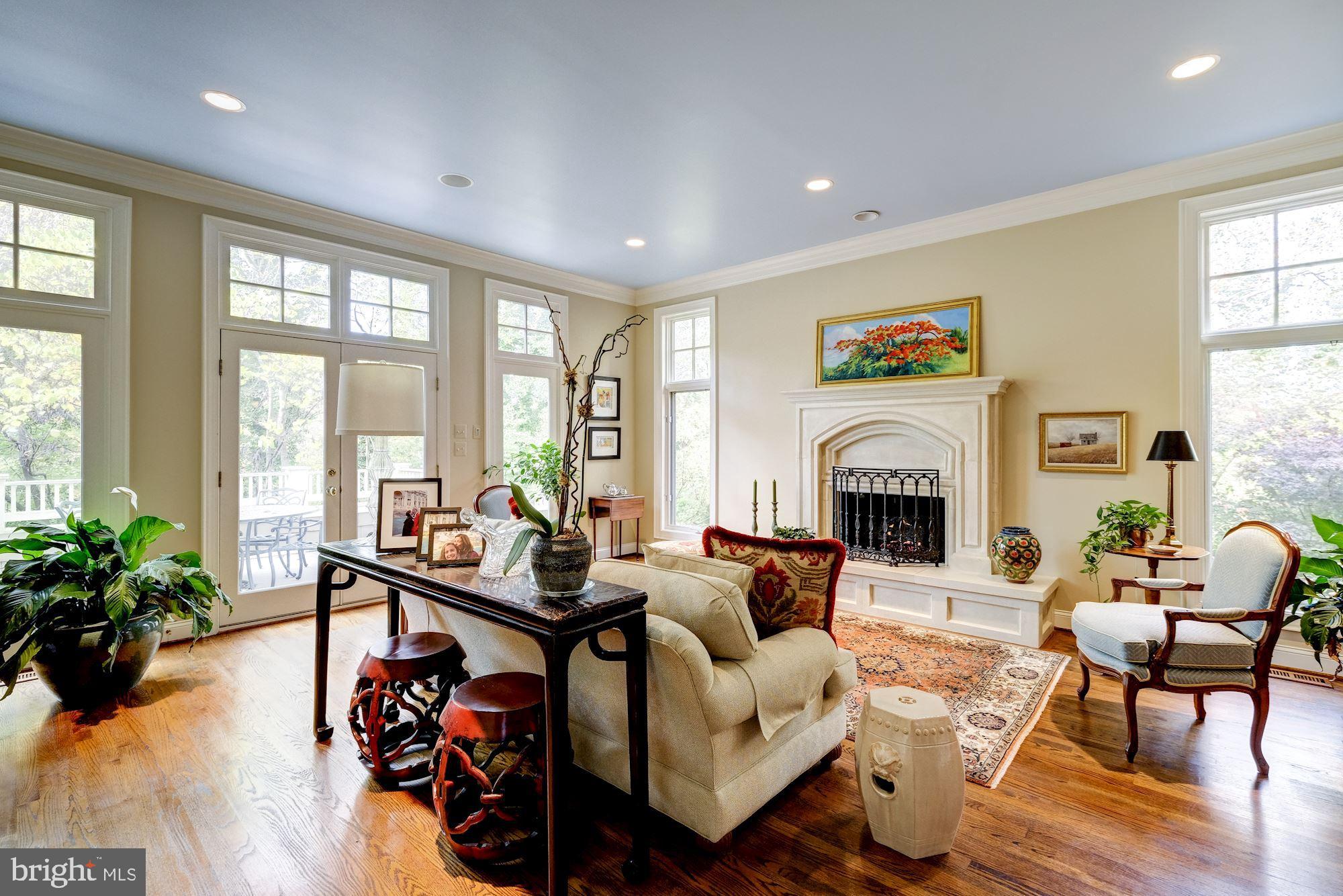 WOODMONT - Residential