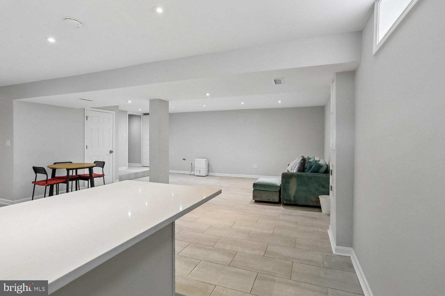MEADOWVALE - Residential