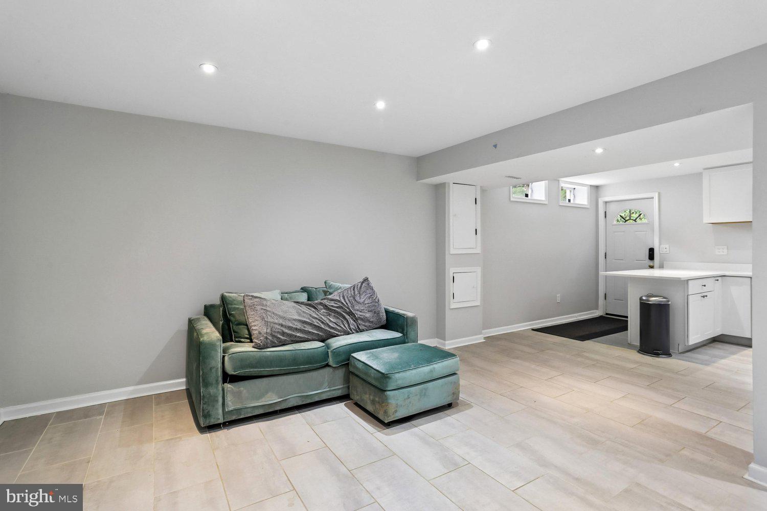 MEADOWVALE - Residential