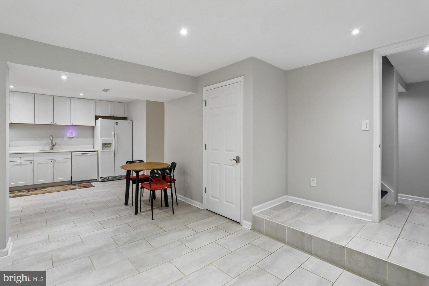 MEADOWVALE - Residential