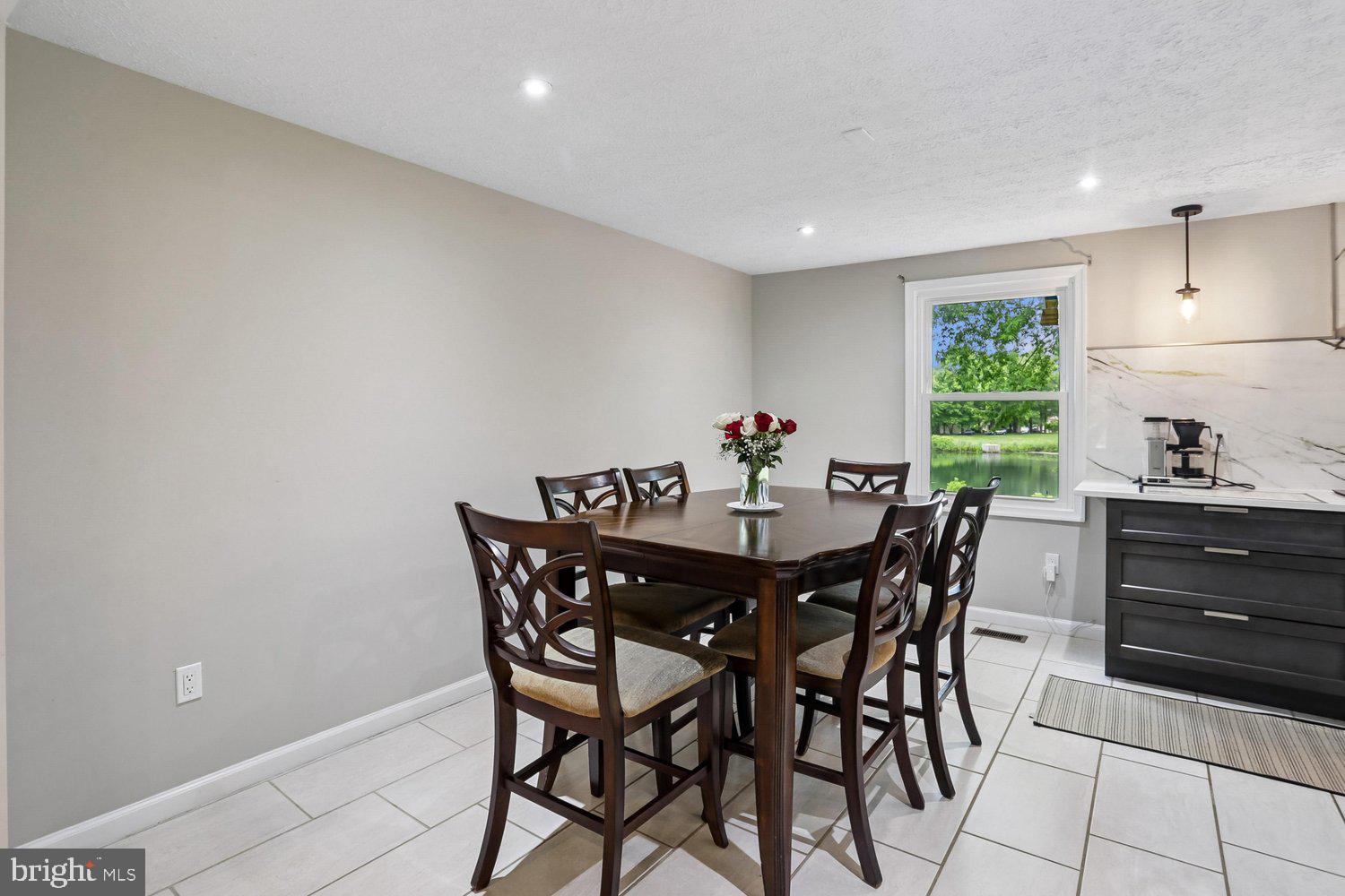 MEADOWVALE - Residential
