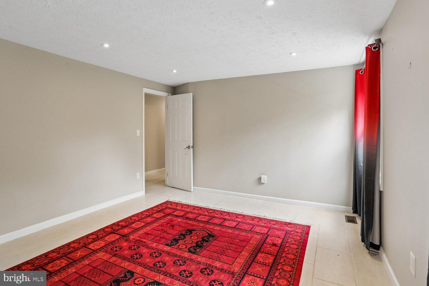 MEADOWVALE - Residential