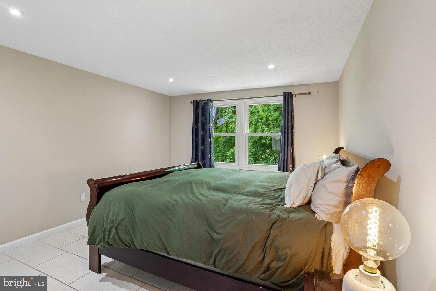 MEADOWVALE - Residential