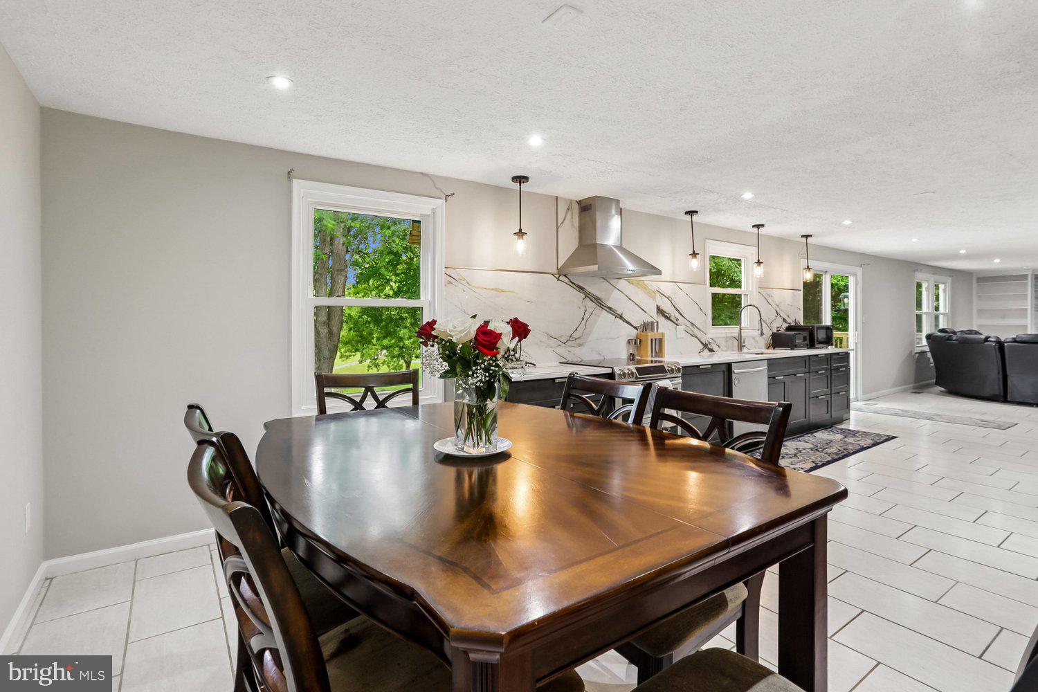 MEADOWVALE - Residential