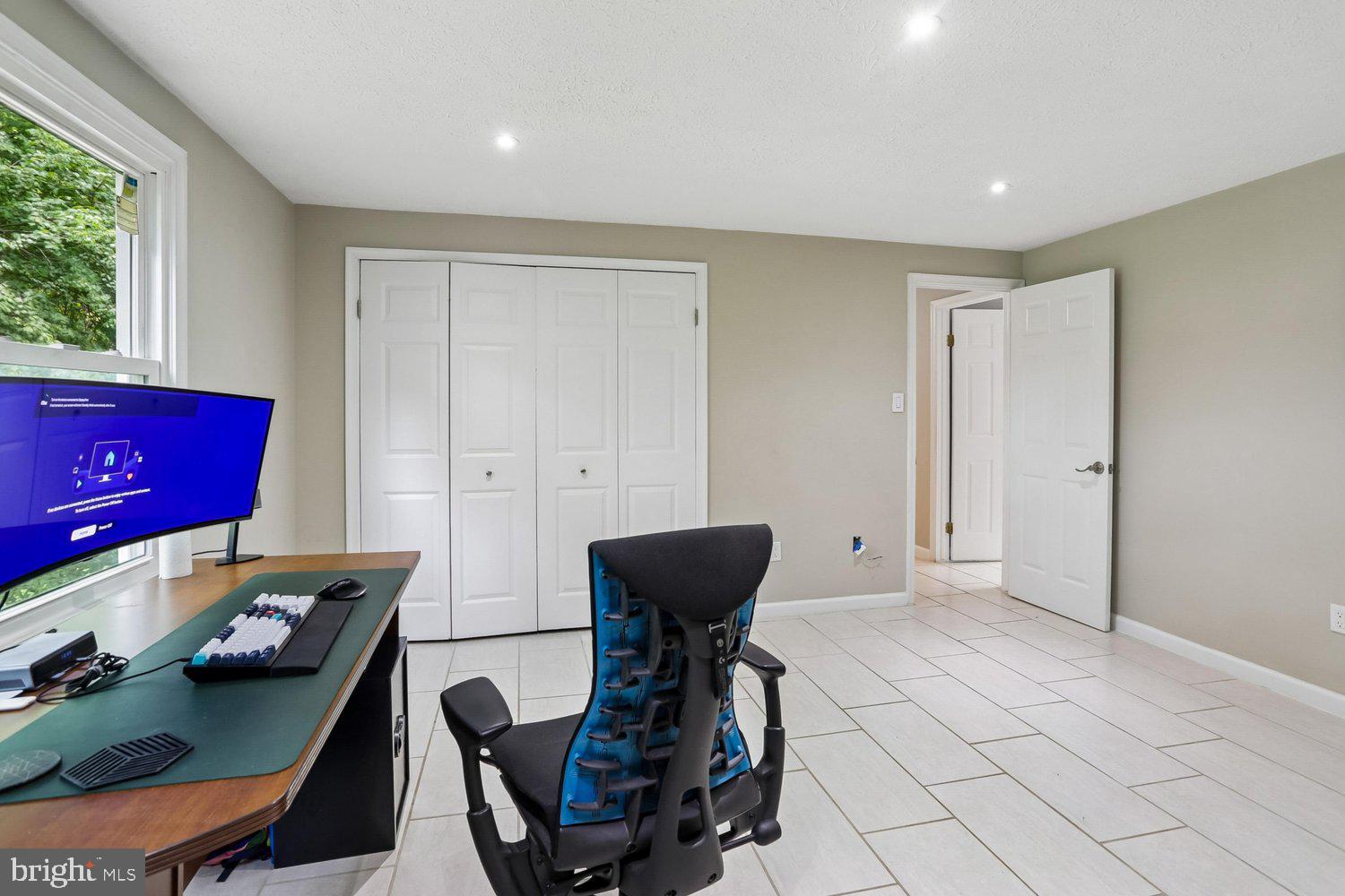 MEADOWVALE - Residential