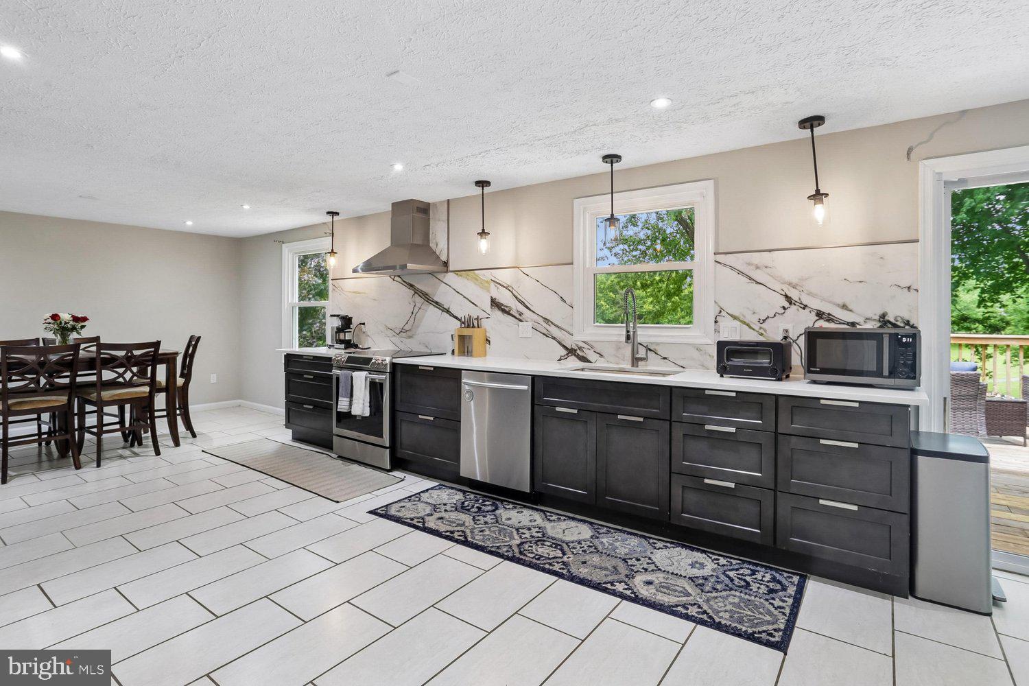 MEADOWVALE - Residential