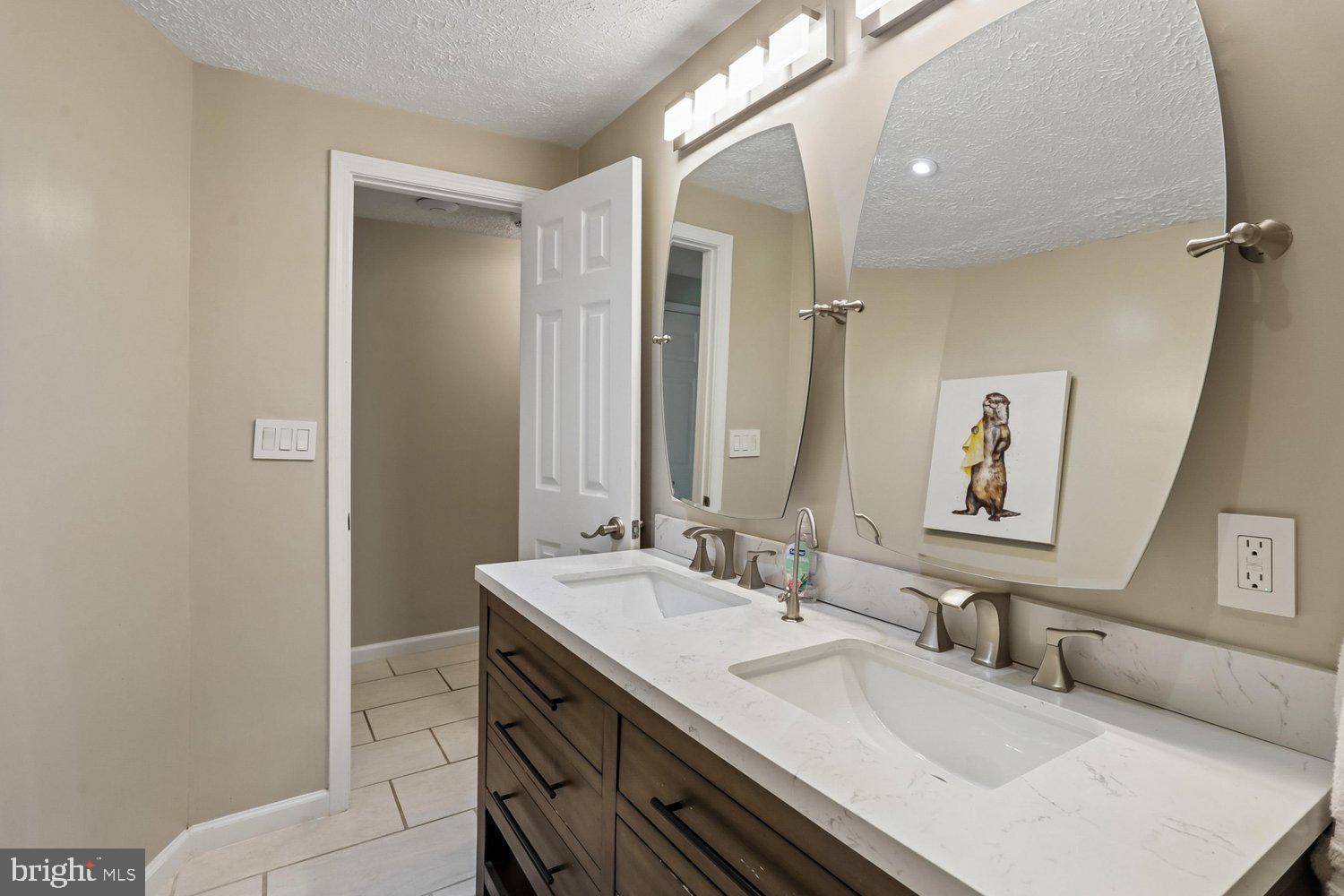 MEADOWVALE - Residential