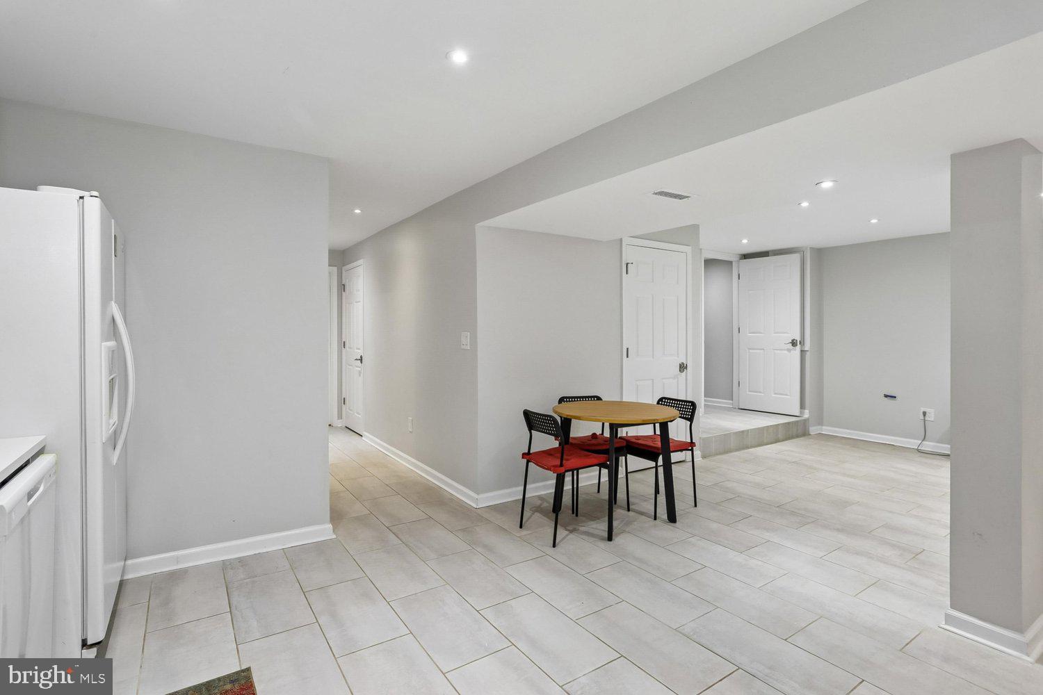 MEADOWVALE - Residential
