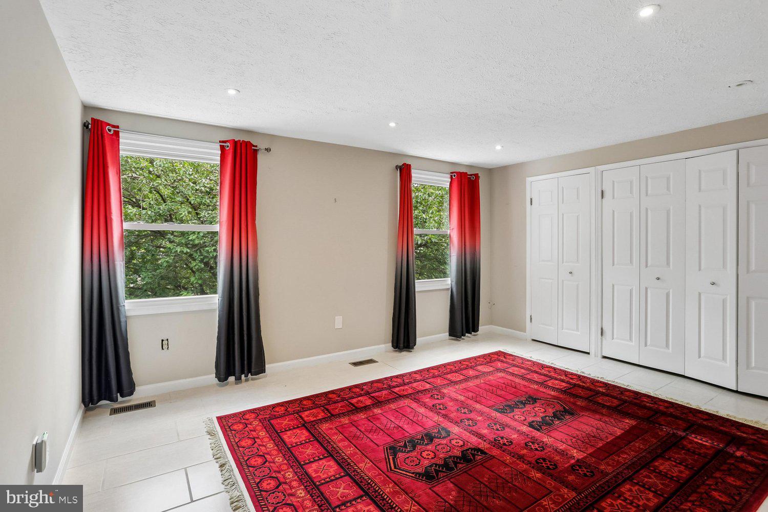 MEADOWVALE - Residential