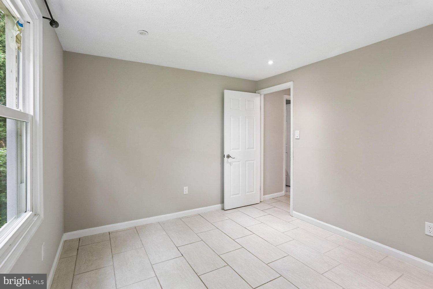 MEADOWVALE - Residential
