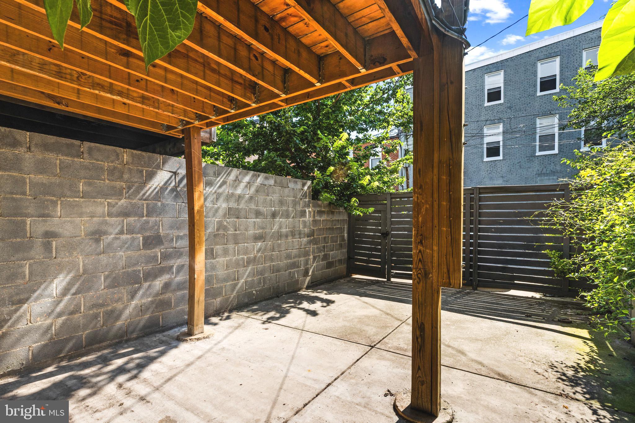 STATION NORTH ARTS DISTRICT - Residential Income