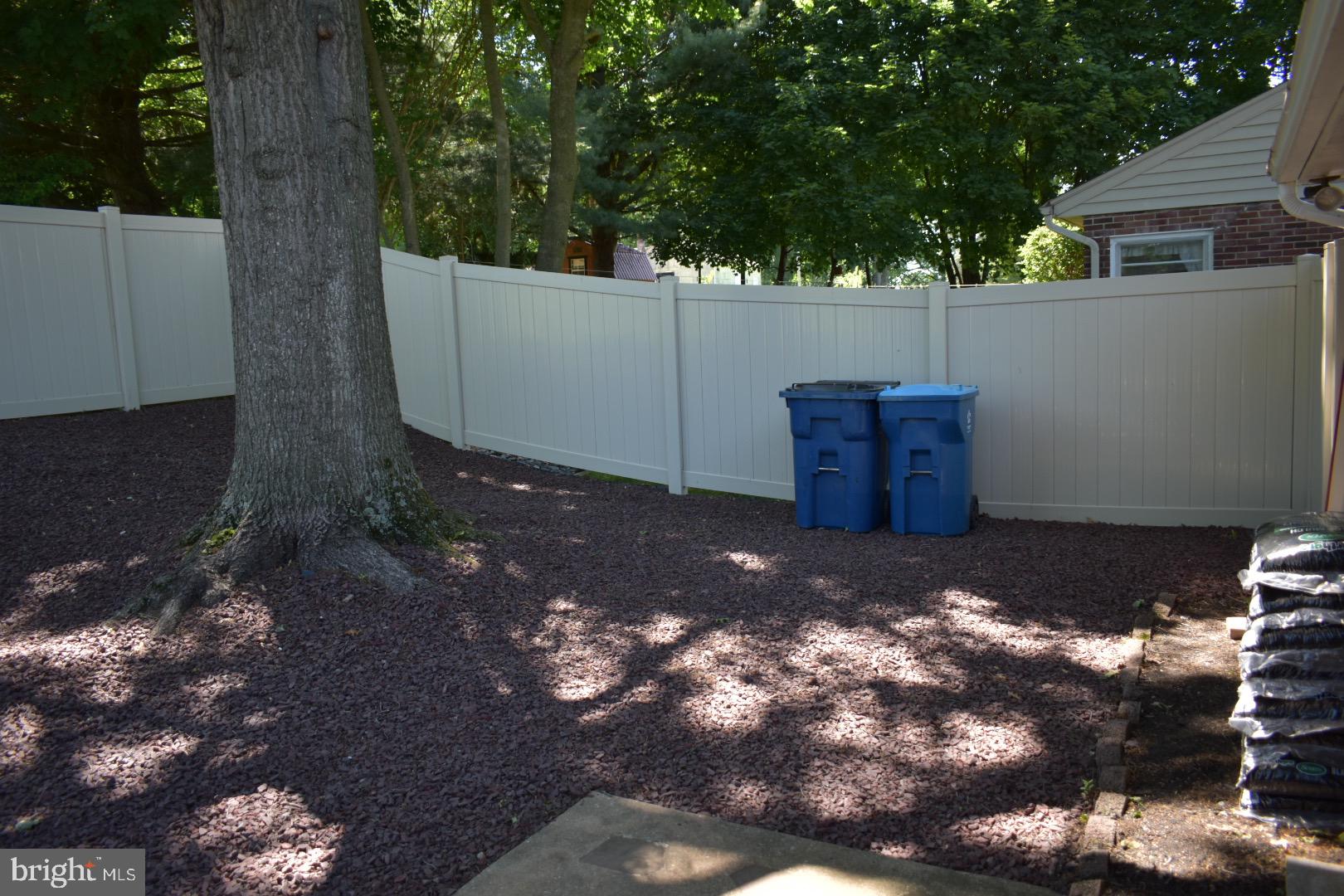 LOGANVILLE - Residential