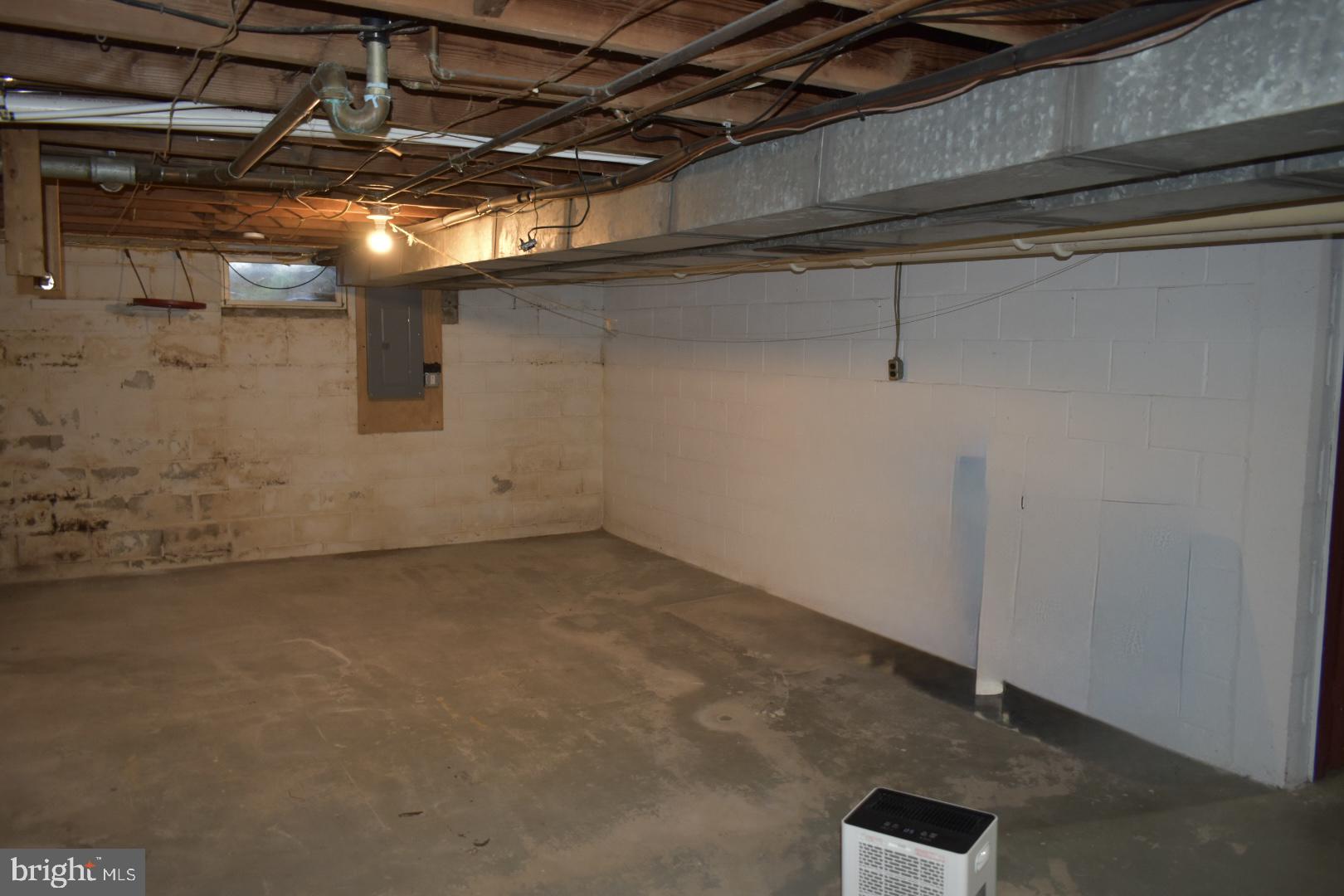 LOGANVILLE - Residential