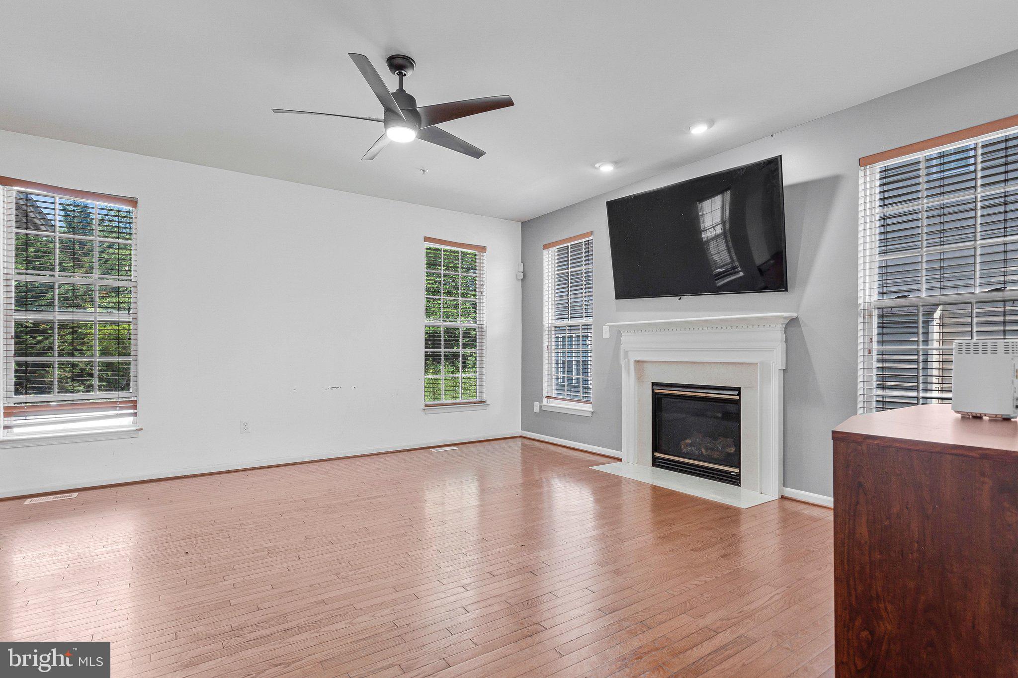 CHARLES CROSSING - Residential