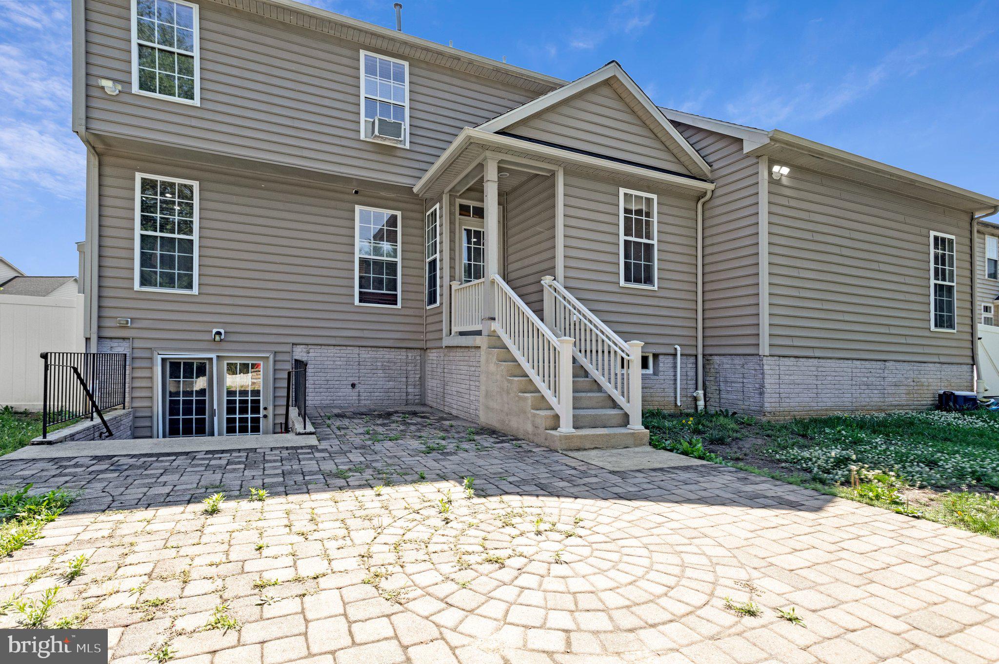 CHARLES CROSSING - Residential