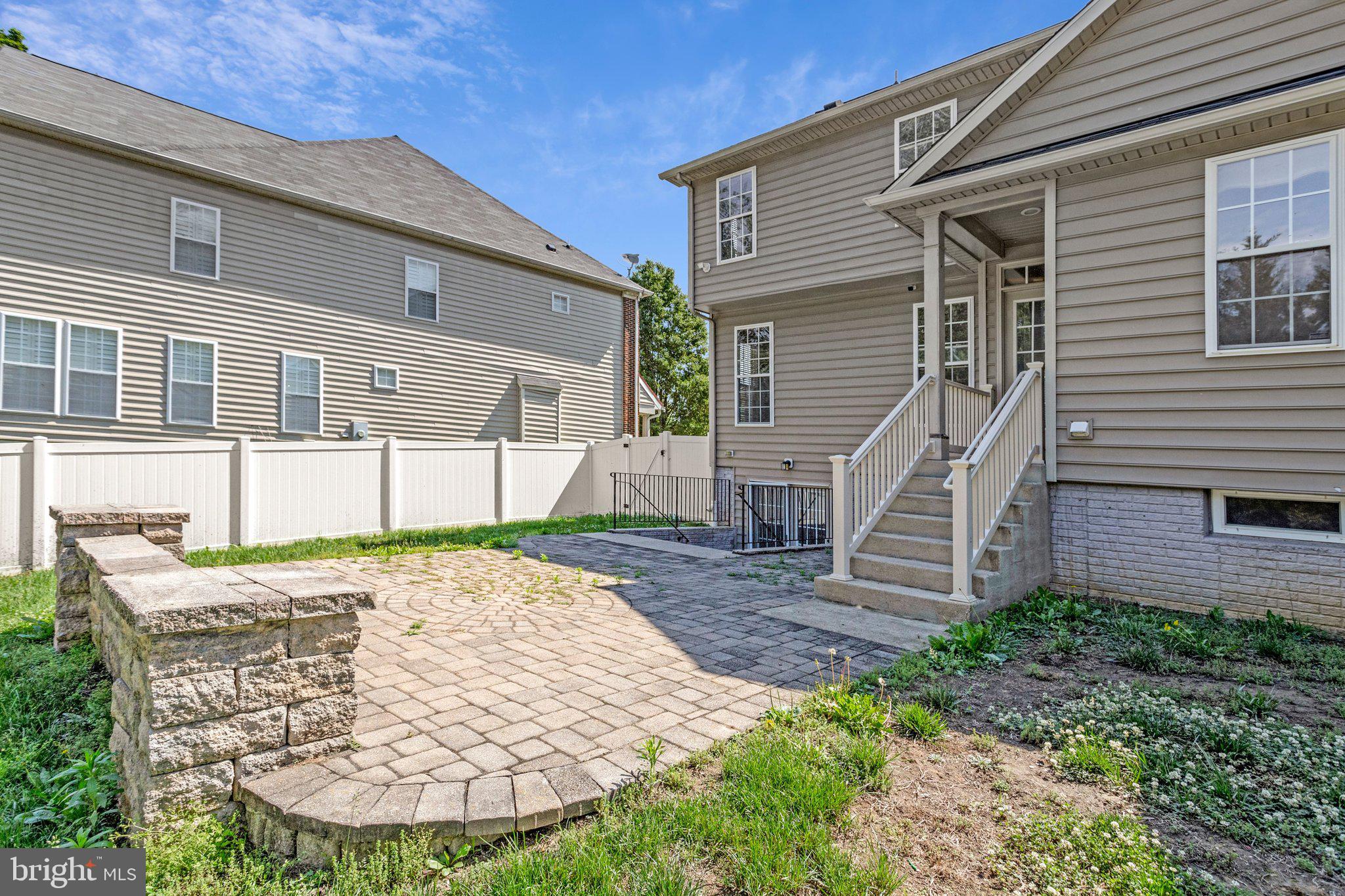 CHARLES CROSSING - Residential