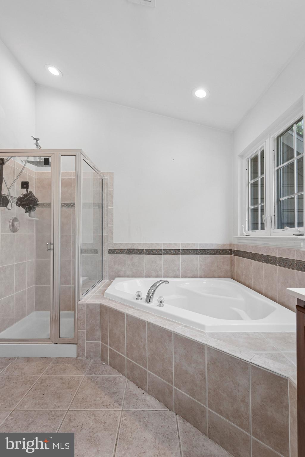 CHARLES CROSSING - Residential