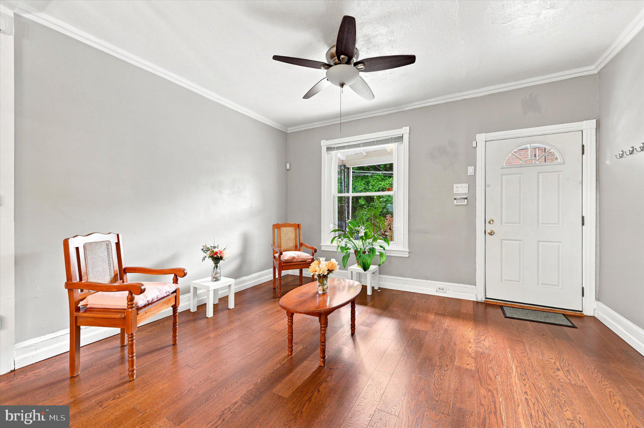ROXBOROUGH - Residential