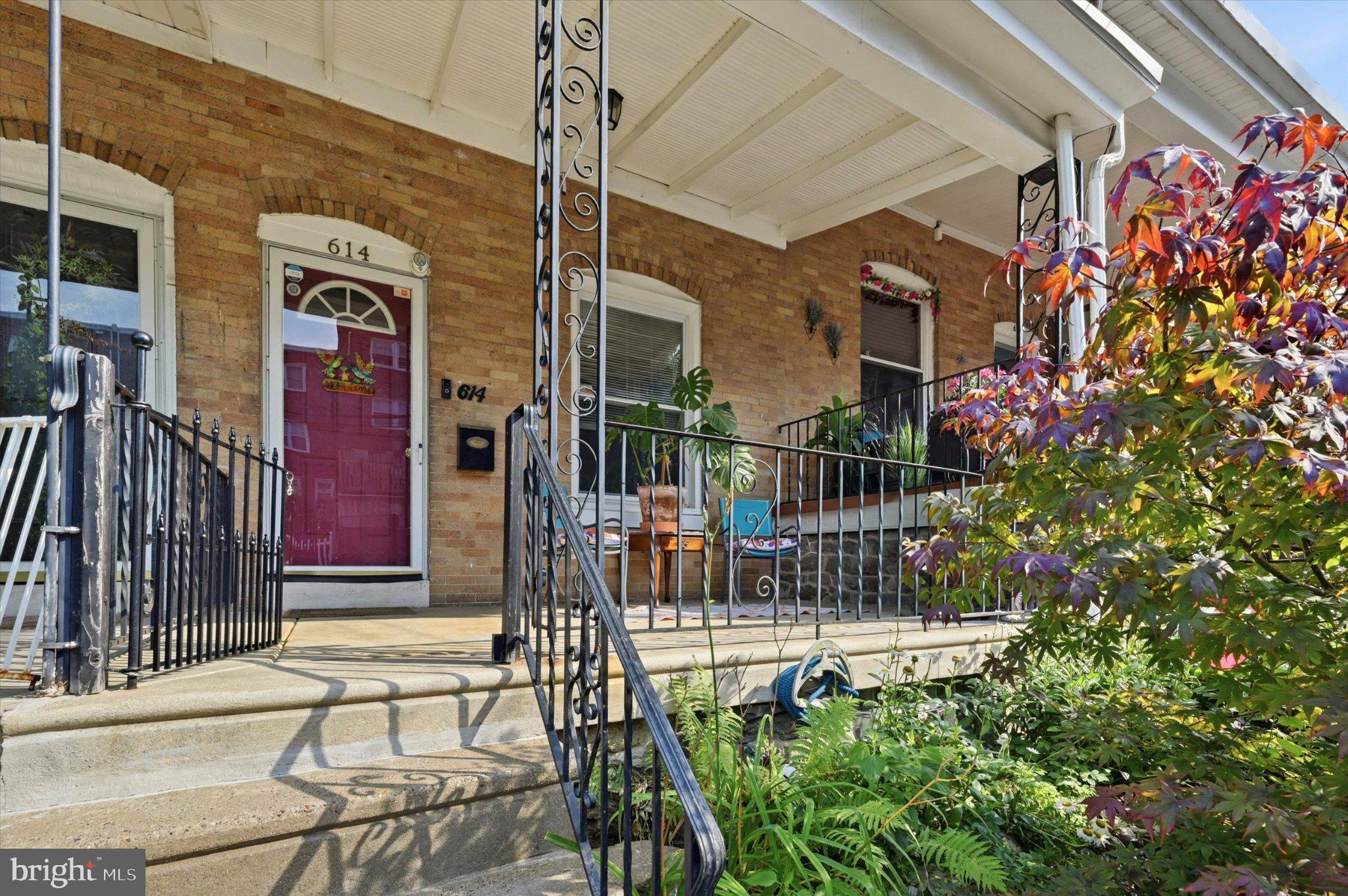 ROXBOROUGH - Residential