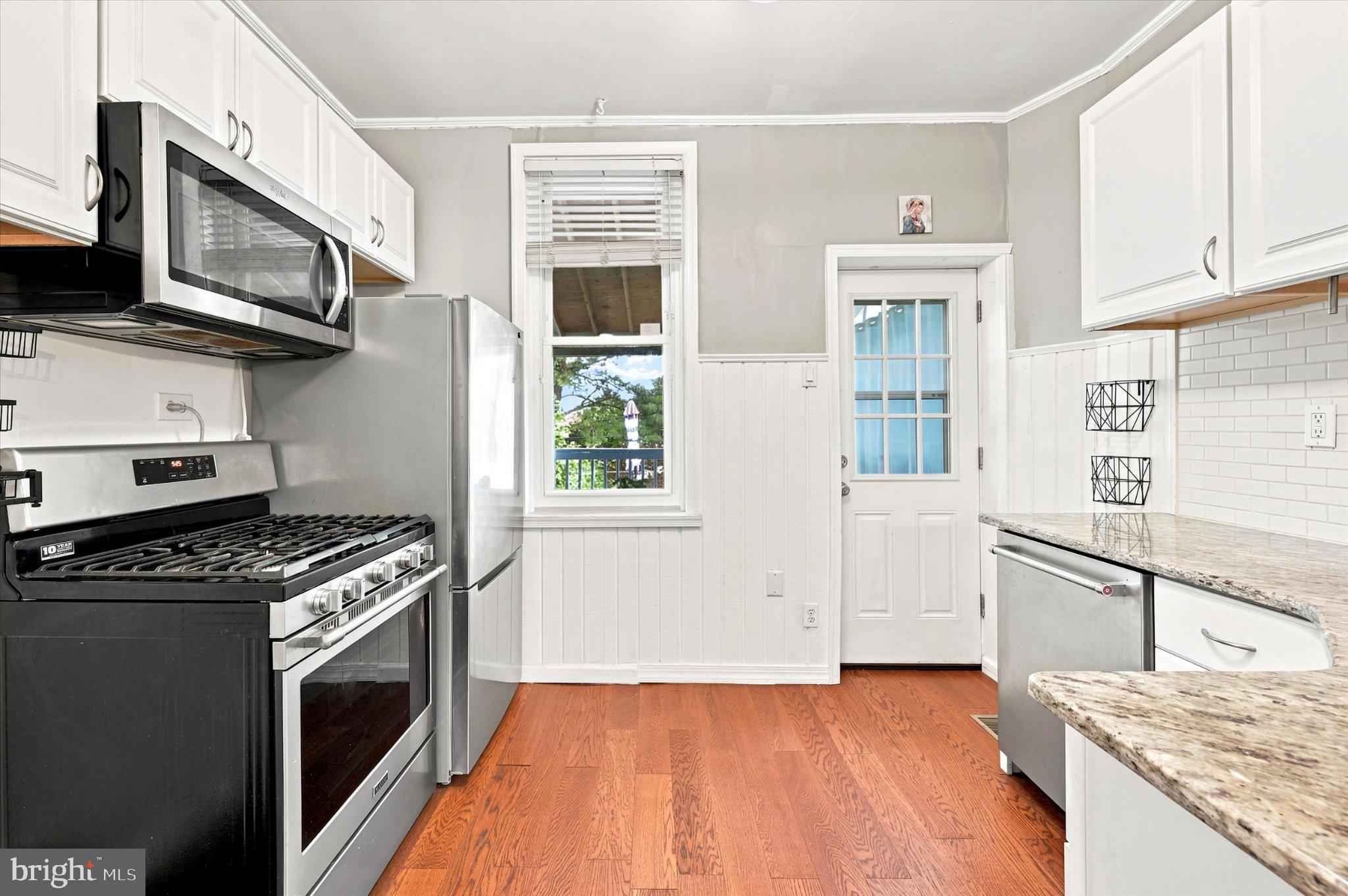 ROXBOROUGH - Residential
