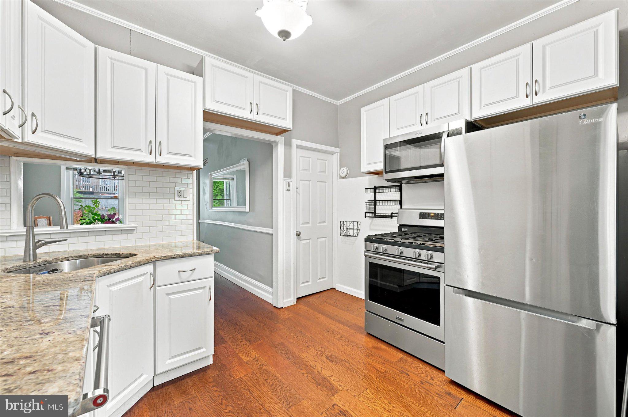 ROXBOROUGH - Residential