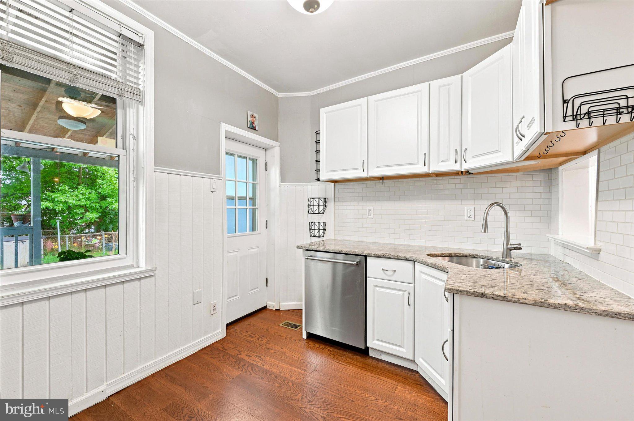 ROXBOROUGH - Residential