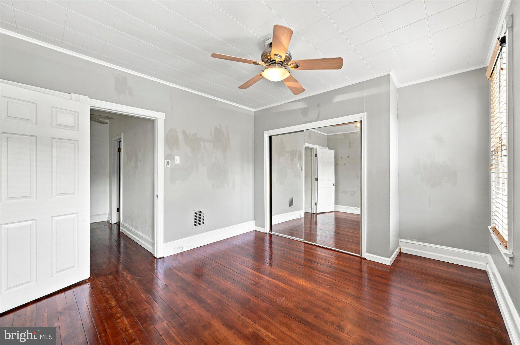 ROXBOROUGH - Residential
