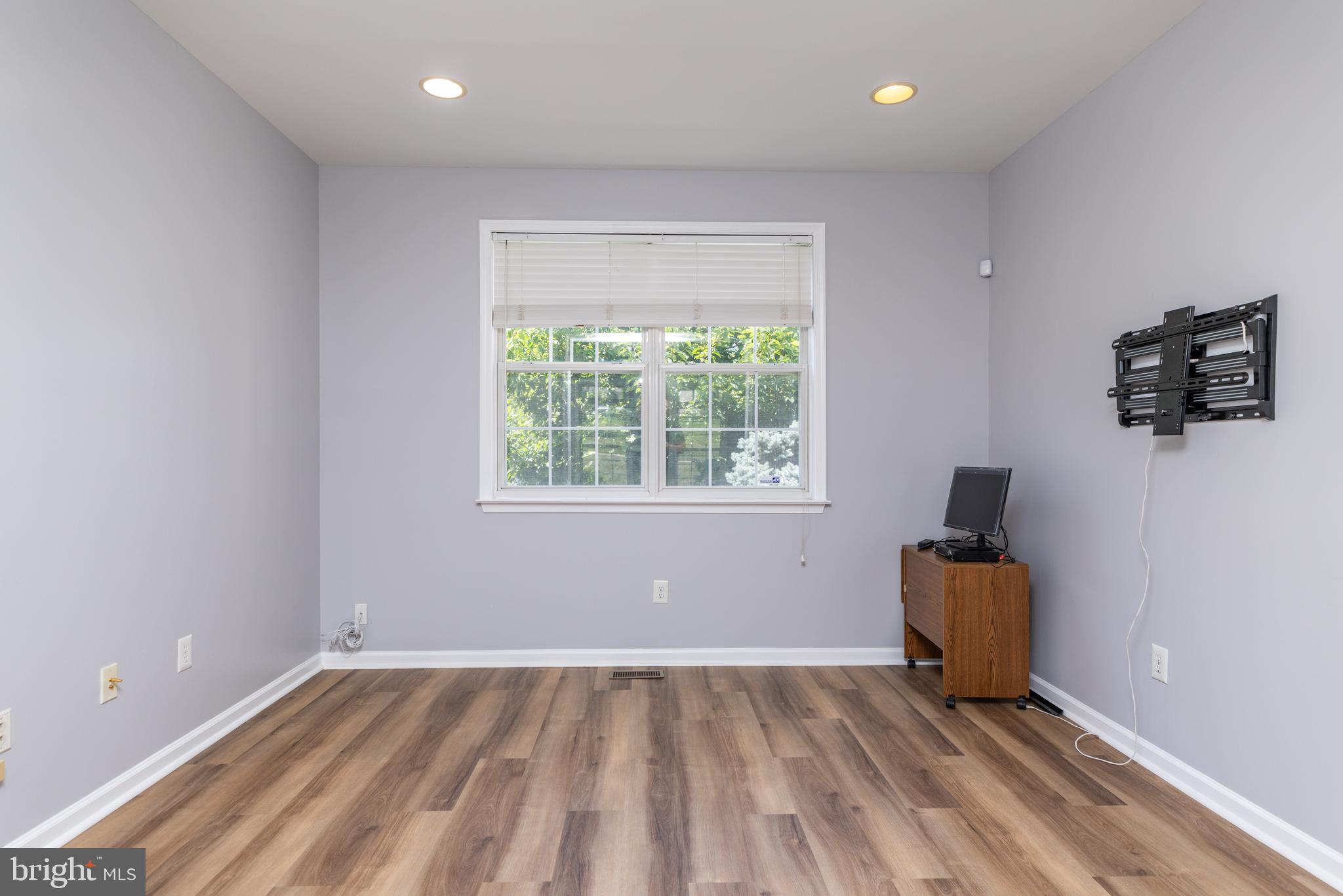 WOODS AT LIMESTONE - Residential