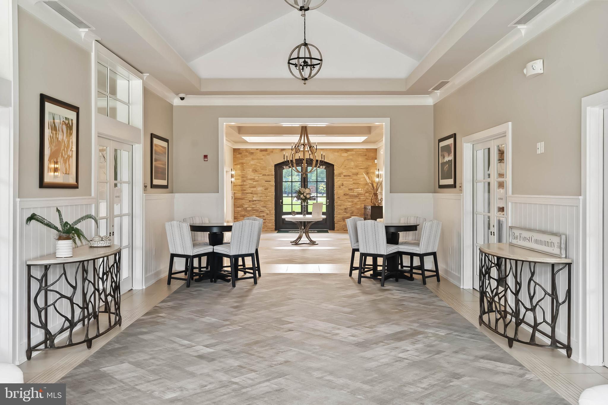BAY FOREST CLUB - Residential