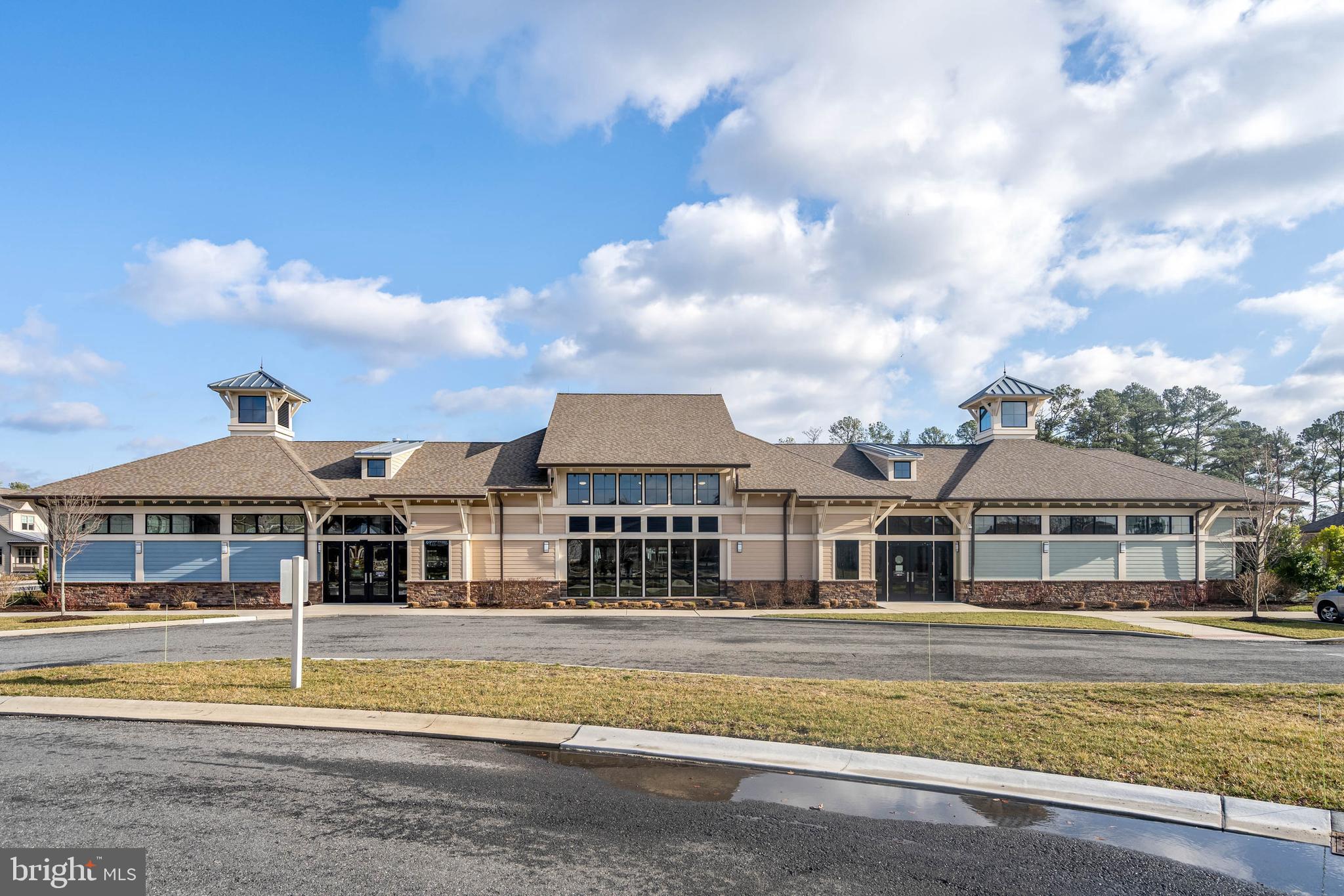 BAY FOREST CLUB - Residential