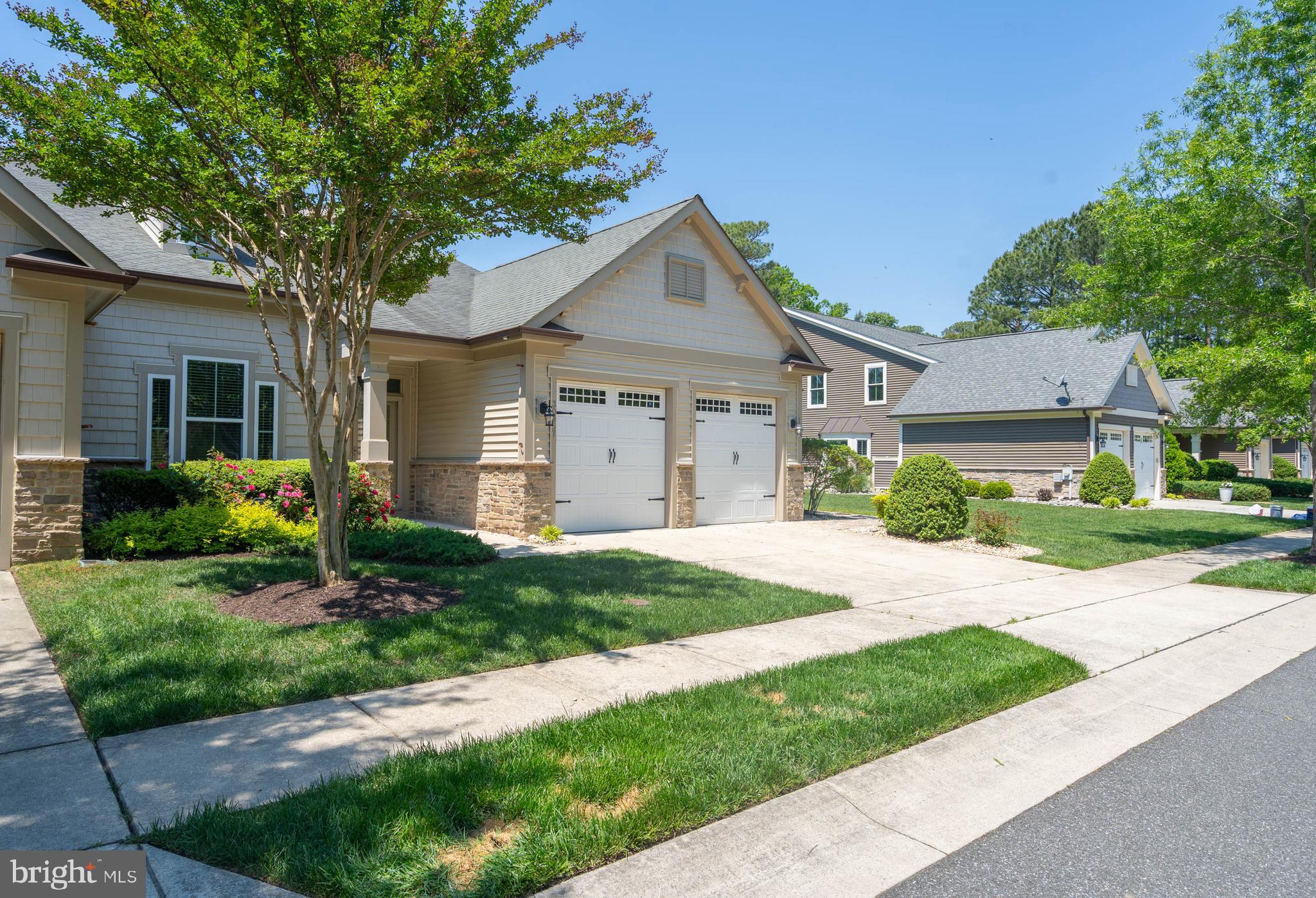 BAY FOREST CLUB - Residential