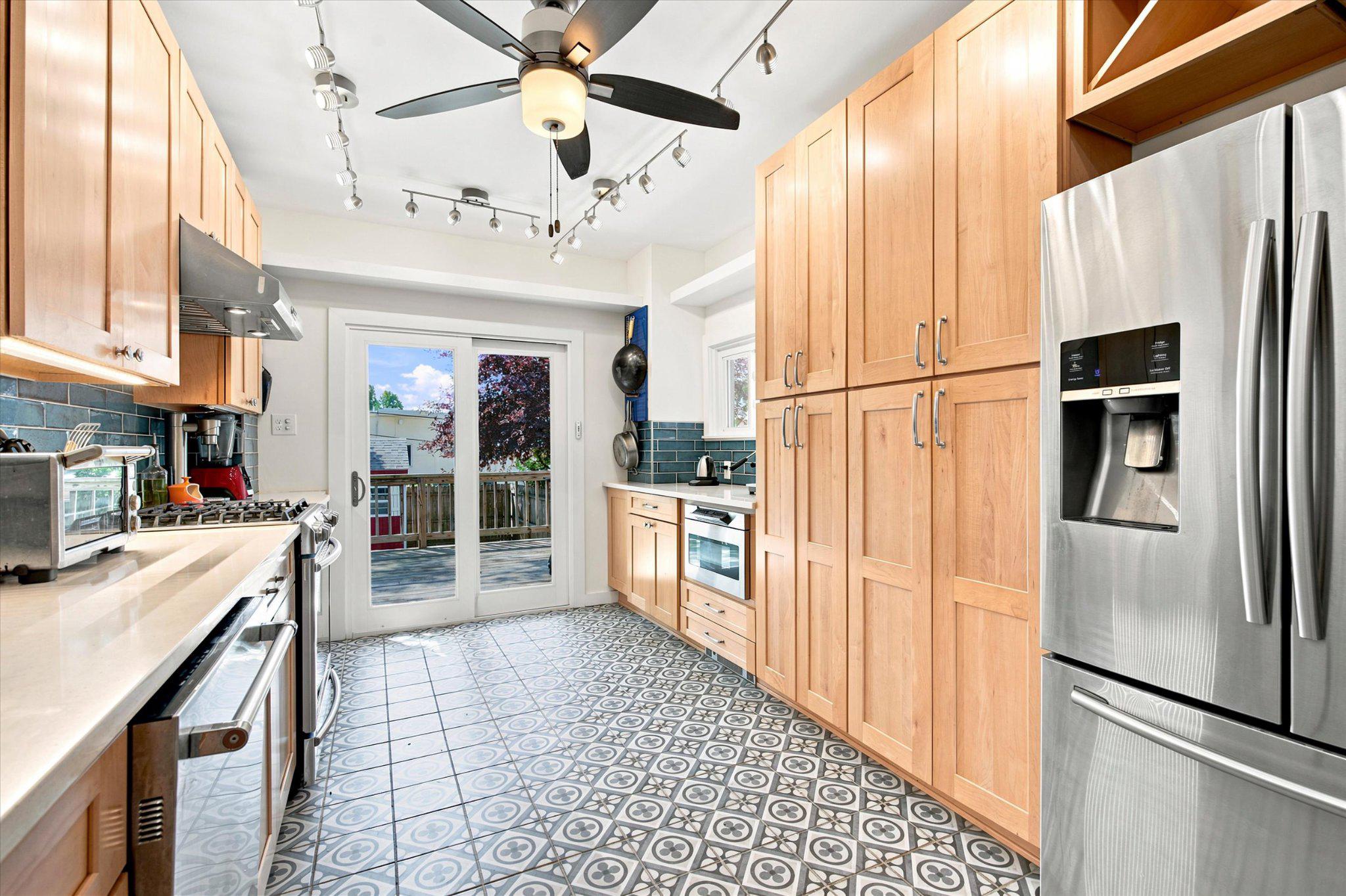 GLENSIDE - Residential