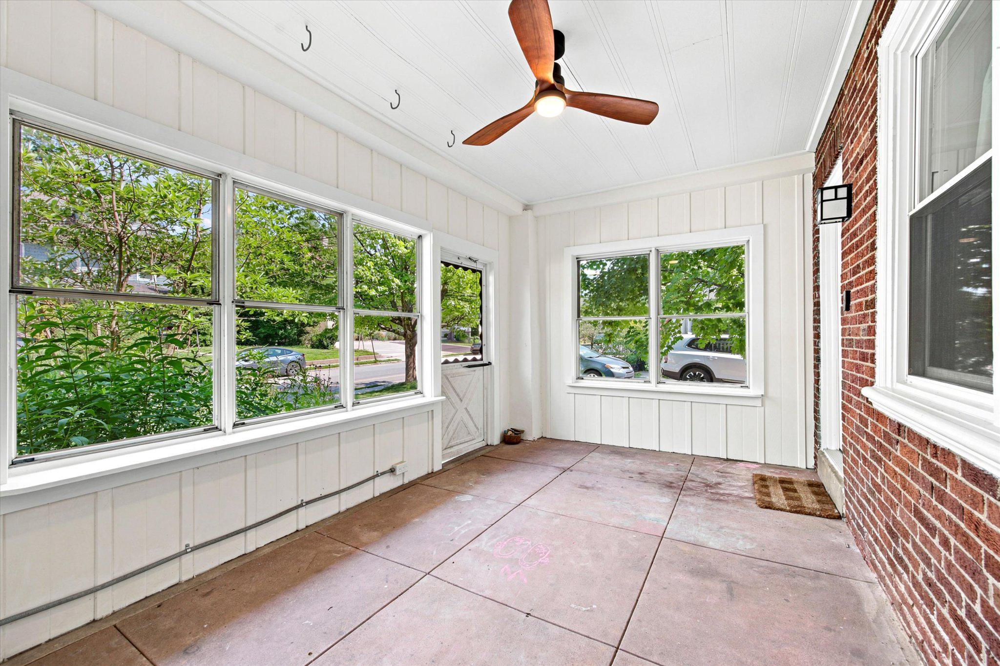 GLENSIDE - Residential
